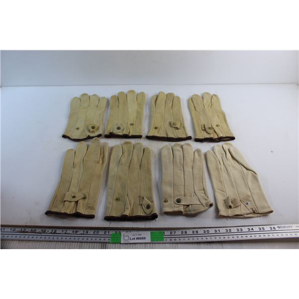 (4) Pairs of Heavy Duty Work Gloves