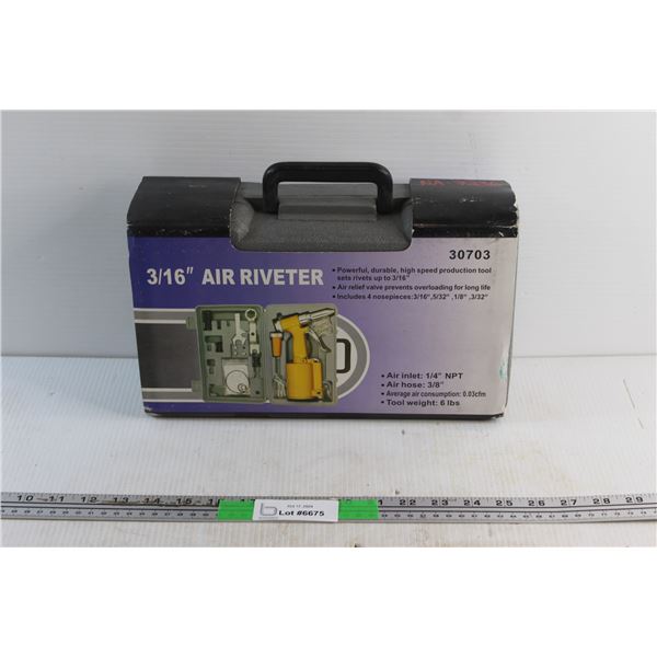 3/16'' Air Riveter Set - Appears New