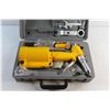 Image 3 : 3/16'' Air Riveter Set - Appears New