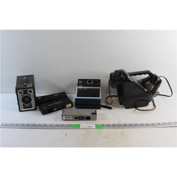 Vintage Magnajector and Vintage Cameras - Brownie, Kodak and Hanimex - As Is
