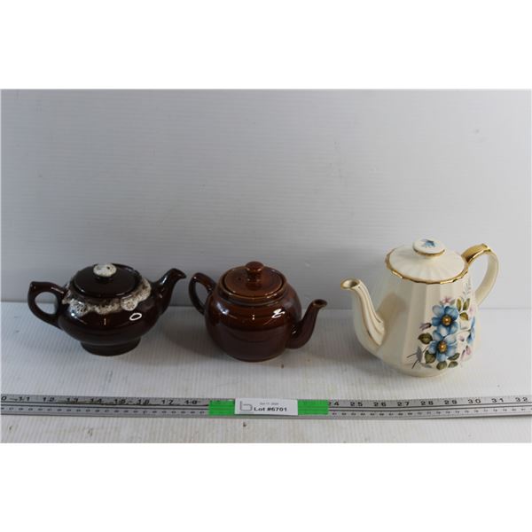 Ceramic Tea Pots