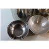 Image 7 : Various Size Metal Bowls and Stockpot