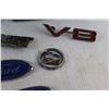 Image 4 : Automotive Emblems - Ford, V8 and Custom Deluxe