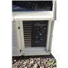 Image 2 : **Climate Window Air Conditioner - as is