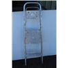 Image 3 : ** Two Step Aluminum Ladder - 52"
