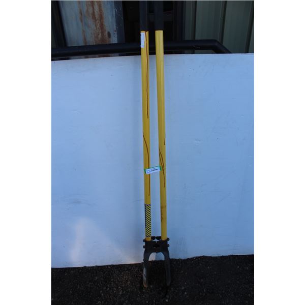** Seymour Professional Post Hole Auger