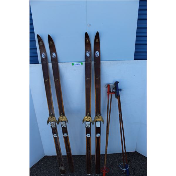 ***(2) Cross Country Wooden Skis w/ Poles