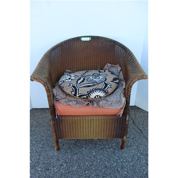 ***Wicker Chair w/ Cushion - Some Wear