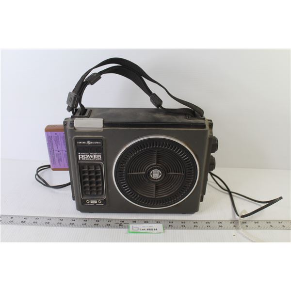 General Electric - Portable 8 Track Power Sound w/Nestor Pestor Tape (powers on & plays - as is)