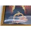 Image 8 : Bruce Lee Wall Hanging 39'' x 30'' and Framed Holographic Picture 18'' x 14''