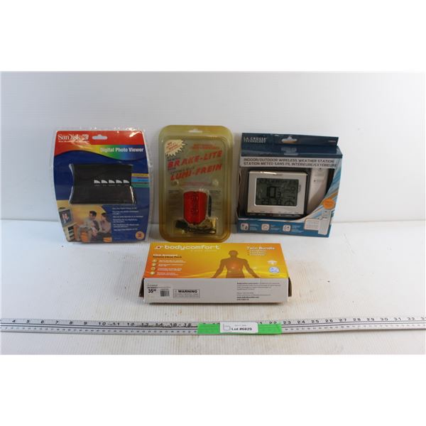 BodyComfort Instant Heat Pack, Digital Photo Viewer, Brake Lite and Wireless Weather Station