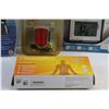 Image 4 : BodyComfort Instant Heat Pack, Digital Photo Viewer, Brake Lite and Wireless Weather Station