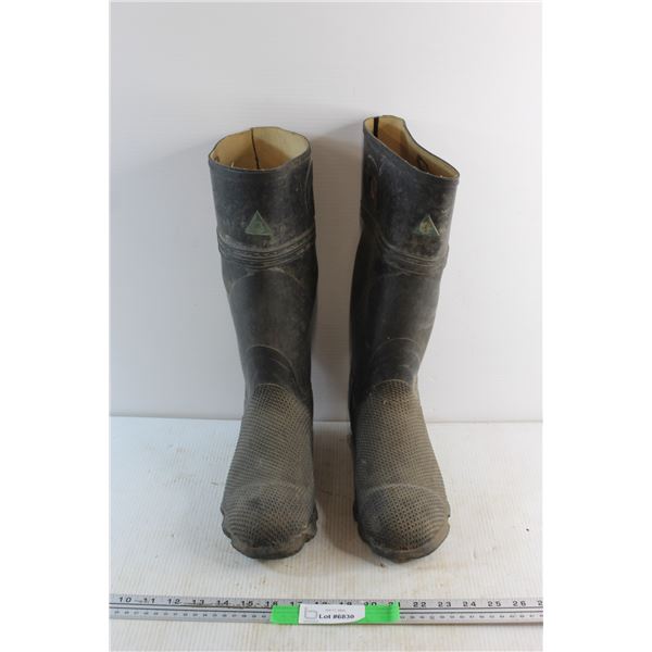 Steel Toe Rubber Boots - Size 11 1/2''