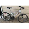 Image 3 : (2) Bikes -1 SuperCycle SC1800 mountain bike, 1 SuperCycle Thrill kids bike