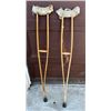 Image 1 : Pair of vintage crutches and a white cane re. visually impaired