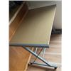 Image 2 : Craft table - sturdy and solid. Dimensions: 43"W x 22"L x 28.5" H