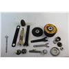 Image 10 : Circular Saw Wrenches, Circular Saw Blades 1/4'' and Assorted Hardware