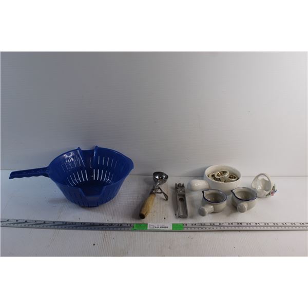 Strainer, Knife Guide, Ice Cream Scoop, Milk Pots and Misc.