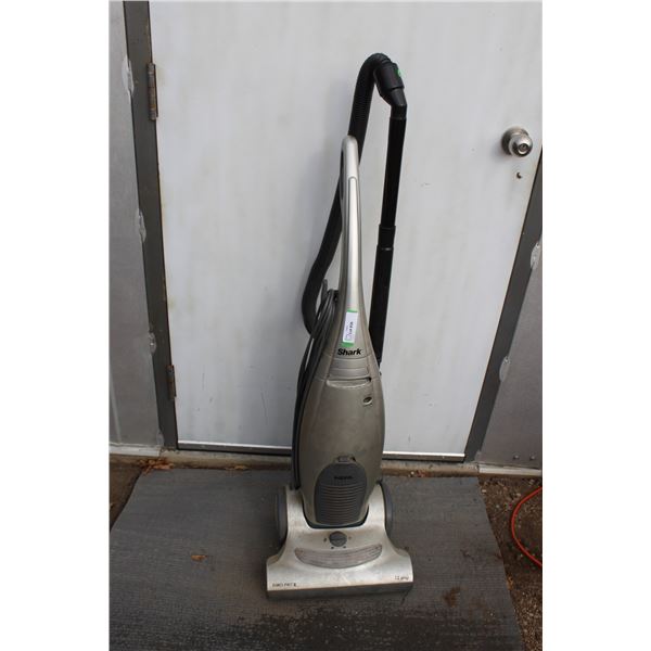 Shark Vacuum Cleaner - as is