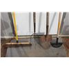 Image 2 : Shop Tool Lot: Broom, Pitch Fork, Spade Shovel, Edger