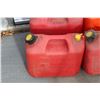 Image 2 : (4) Gasoline 2 Gallon Jerry Cans