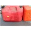 Image 4 : (4) Gasoline 2 Gallon Jerry Cans