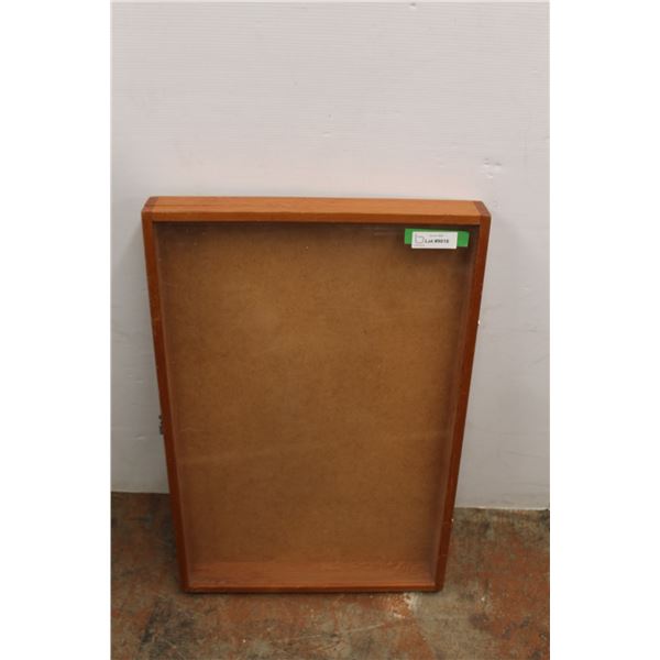 * Glass & Wood Table Top Display Cabinet - 20" x 31"