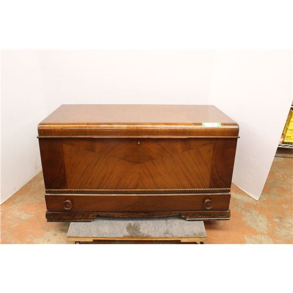 * Hondrerich Cedar Lined Waterfall Chest w/Drawer - 40" x 23" x 18"