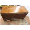 Image 7 : * Hondrerich Cedar Lined Waterfall Chest w/Drawer - 40" x 23" x 18"