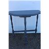 Image 2 : ***Vintage Half Moon Table - 23" x 12" 28.5"