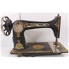 Image 2 : Antique Singer Sewing Machine