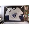 Image 1 : * Framed Signed Saskatoon Blades WHL Jersey - 40"x32"