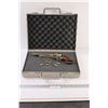 Image 1 : *^ Old West Replica Colt 45 Revolver w/Dummy Rounds & Case