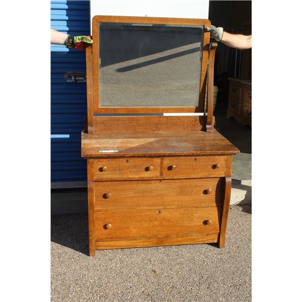 *** Antique Oak Four Drawer Dresser w/Vanity Mirror - 22"x40"x61" H