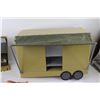 Image 6 : Toy Military Trailer With Parts