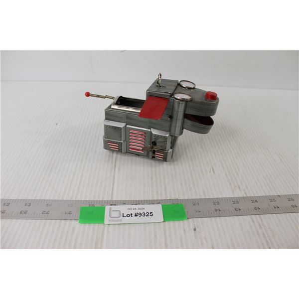 Retro Toy Robot Space Dog Wind Up