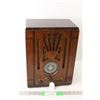 Image 1 : Northern Electric Model 412 Speaker Radio
