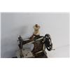 Image 4 : Vintage Manual Sewing Machine Toy