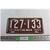 Image 1 : 1949 Vintage Saskatchewan License Plate