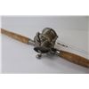 Image 2 : *Vintage Wooden Fishing Rod w/Open Faced Reel (Pflueger Rocket - 68" long)
