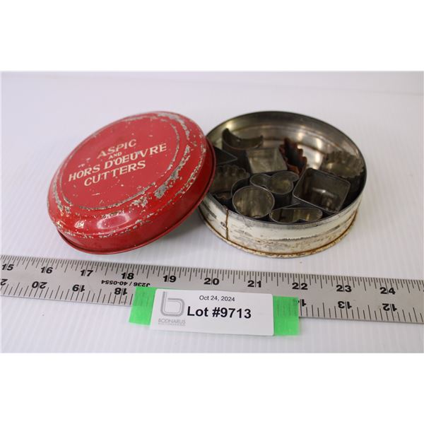 Vintage Canape & Hors D'oeuvre Metal Cutters 10Pc