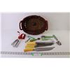 Image 1 : Woven Basket - Kitchen Ware - Can Opener - Knife Sharpeners - Knives w/Steel Rod Sharpener - Vegetab
