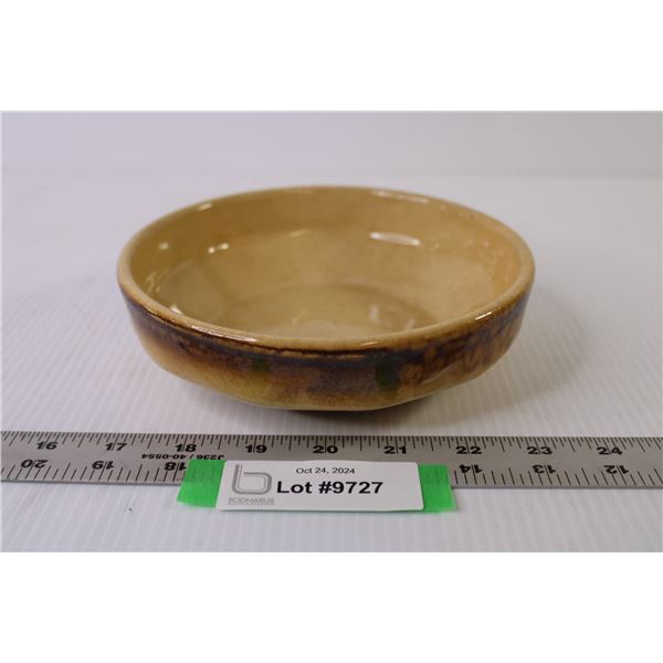 Vintage Medalta 6 3/4" Bowl