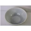 Image 2 : Pyrex 8 3/4" Mixing Bowl - Olive Green