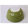 Image 3 : Pyrex 8 3/4" Mixing Bowl - Olive Green