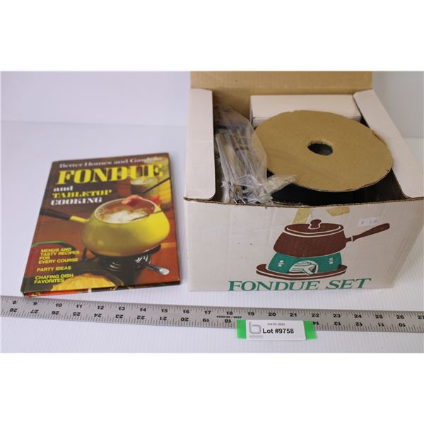 Fondue in Box - Fondue Cook Book (looks unused)