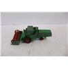Image 2 : CLAAS Combine Harvester Matchbox King Size No k-9 Made In England B y Lesley