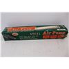 Image 4 : Vintage WFS Steel Air Pump w/ Box