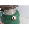 Image 7 : Coleman Kerosene Lantern - Cracked Glass