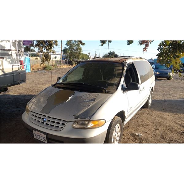 1997 Plymouth Grand Voyager